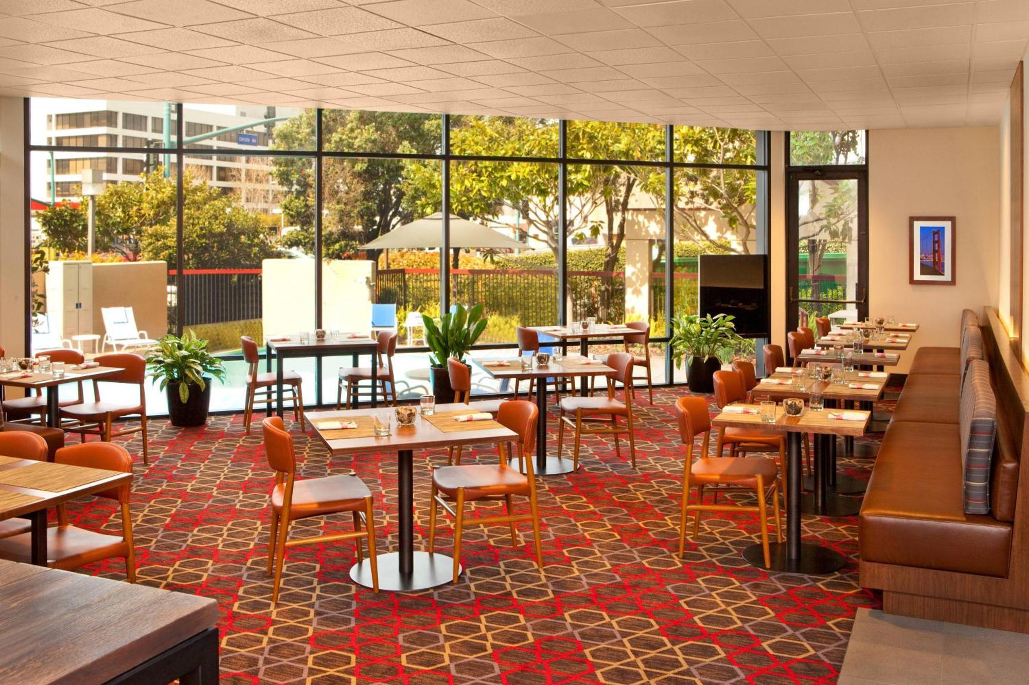 Four Points By Sheraton - San Francisco Bay Bridge Emeryville Exteriör bild